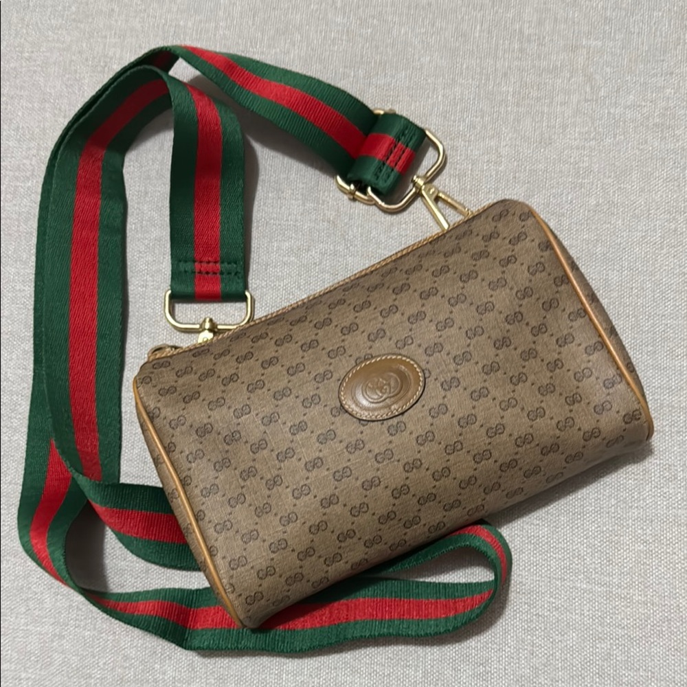 Vintage Gucci Makeup Pouch Converted Crossbody/Belt Bag-EUC